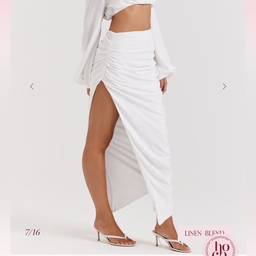 New House of CB Loie Gathered Maxi Skirt White Linen Blend Ruched Slit Sz XS
